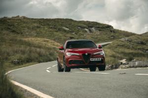 Alfa Romeo Stelvio Quadrifoglio 2020 года  (UK)